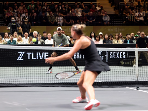 "Битка полова" припала Кирјосу, Сабаленка без освојеног сета