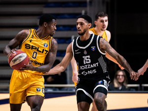 Прва победа Пењароје у Партизану, Сплит немоћан у 