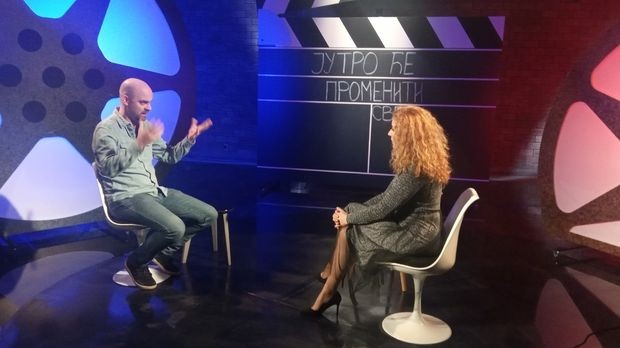 Заводљива телевизија: Јутро ће променити све (R)