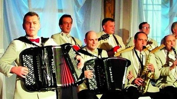 У гостима код Народног ансамбла