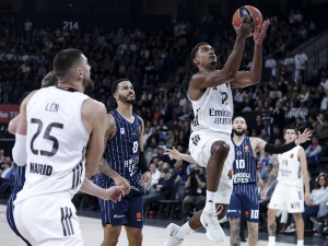 Ефесу није помогао отказ Кокошкову, победа Реала у Истанбулу