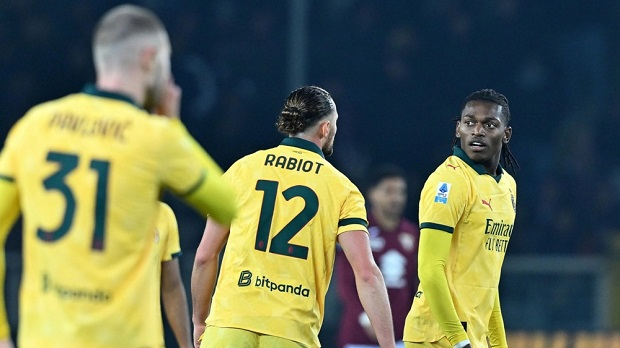 Милан не посустаје у борби за чело табеле - од 0:2 до три бода у Торину