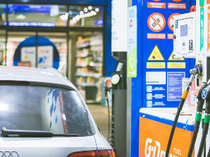 Атанацковић: Не мора да значи да ће гориво купљено у другој рафинерији одмах бити скупље 