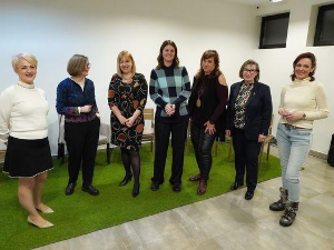 ТВ Лица као сав нормалан свет-Снажне жене 1.део