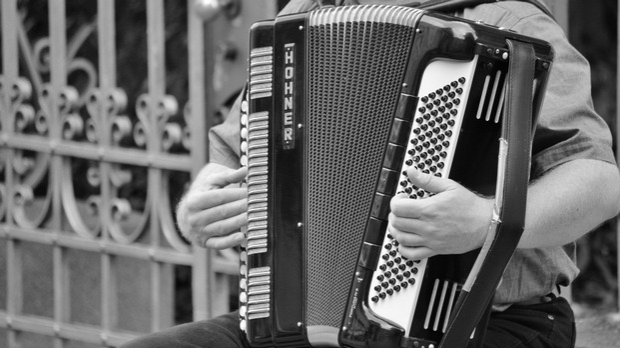 Звуци хармонике у Крагујевцу 