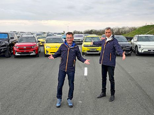 САТ: Ко је већ возио звезде Салона у Београду?