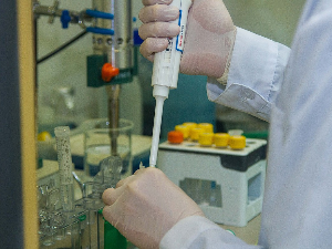 Медицинска и етичка пропаст – 85 донора сперме у Холандији зачело хиљаде деце