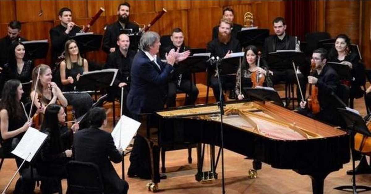 Борис Березовски и камерни оркестар Музикон