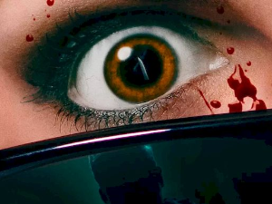 Иза тамних наочара