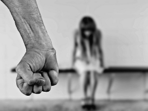 Жене жртве насиља у породици - црне слике са терена, још црње у медијима