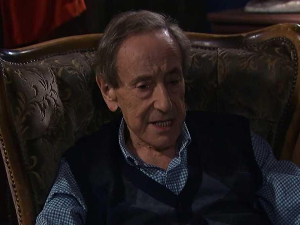 Народно позориште у десет чинова: Гардероберка, 8-10