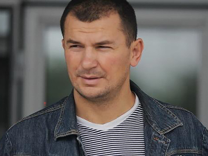 Књижевни дијалог: Енес Халиловић