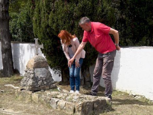 Родославци: Дисов покров плави