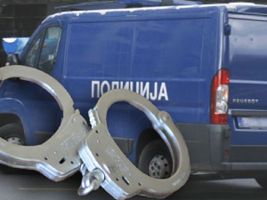 Ухапшен због држања цистерни с фенолом поред пута у Београду, из једне процурио опасан отпад