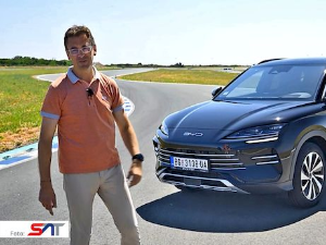Нова ера Мерцедеса, препород Мазде и ударна песница Кинеза
