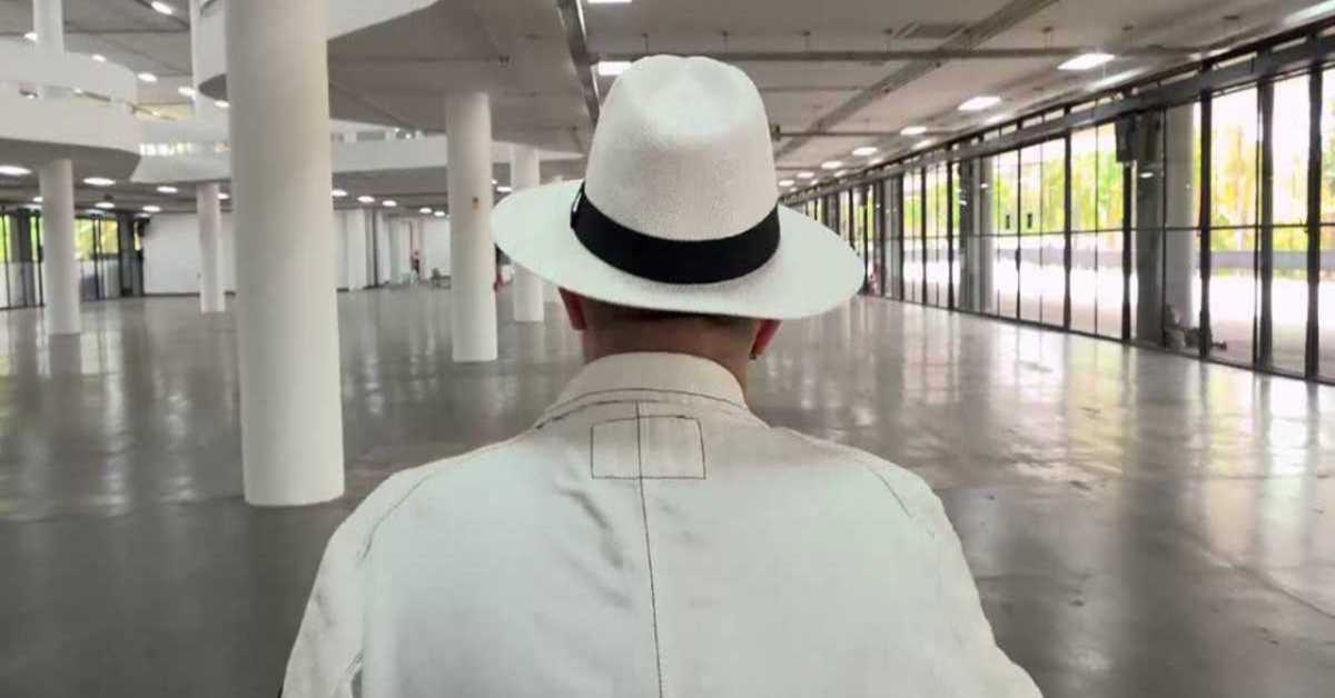 Утопија: Уметник, јунак, 4-10