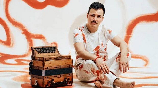 Disco 3000 (promo photo / © Manuel Hauer) Disco 3000