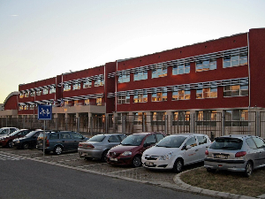 Пао део плафона у основној школи на Бежанијској коси