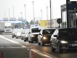 МУП уочи првомајских празника: Користите алтернативне граничне прелазе да избегнете чекање 