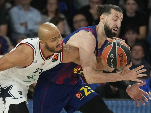 Ривали "вечитих" половични - Макаби пред Ђоковићем изгубио у Атини, Барса страховала до самог краја Ривали "вечитих" половични - Макаби пред Ђоковићем изгубио у Атини, Барса страховала до самог краја