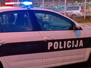 Седморо ухапшено због дечје проституције у Тузли, међу осумњиченима и полицајци  Седморо ухапшено због дечје проституције у Тузли, међу осумњиченима и полицајци