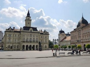 Јутарњи програм из три студија
