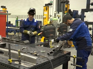 Школа и посао - послодавци позвани да се укључе у дуално образовање, пријаве до 15. јануара 