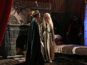 Приђи ближе