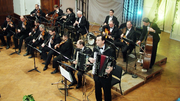 Дунав, Дунав тихо тече