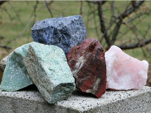 Еко минијатуре: Чаробни свет кристала – Новооткривени српски минерали