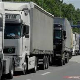 Камиони заглављени на границама, привреда трпи