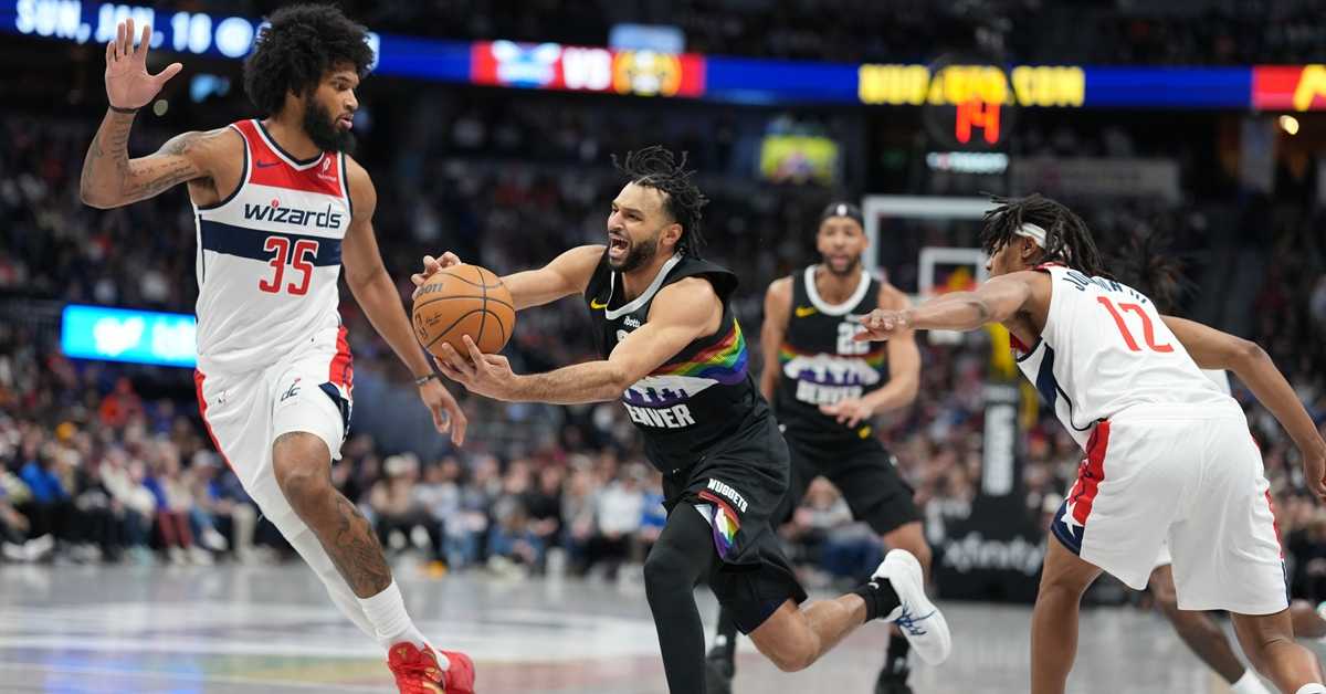 Јокић и Вукчевић из првог реда гледали Маријеву симултанку и нови тријумф Денвера