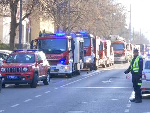 Гори кров зграде Специјалног суда у Београду
