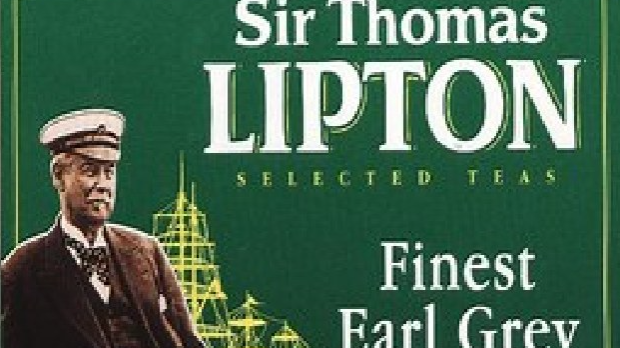 Код два бела голуба: Томас Липтон у Србији