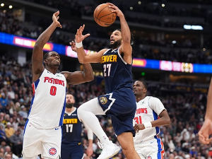 Лидер Истока славио у Денверу, Мари "упрскао" важна слободна бацања