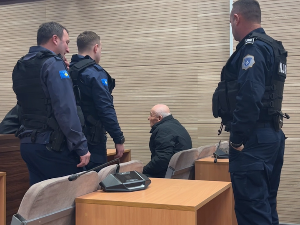 Психијатри тврде да Драган Ристић из Ђаковице не пати од старачке деменције и да је способан за праћење суђења