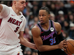 Јовићева солидна утакмица у тесној победи Мајамија над Чикагом