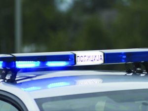 Судар возила Хитне помоћи и путничког аутомобила у Земуну, повређена једна особа