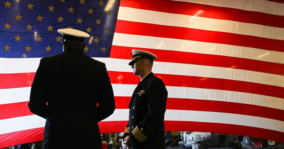 Продор кинеских бродова преко Арктика, или Трампова узбуна због Суецког канала будућности