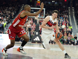 Обстових 37 поена Басконији и нова победа Бајерна под вођством Пешића