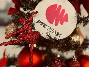 Певам дању, певам ноћу