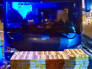 Ухапшен на прелазу Шид, у аутобусу пронађено 2.000 паклица цигарета