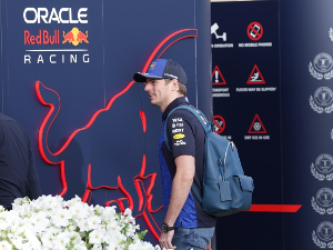 Макс Ферстапен најбржи на првим предсезонским тестирањима у Бахреину