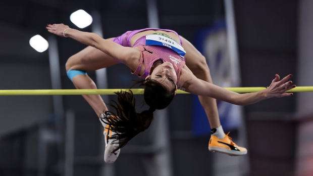 Посластица за крај Београдског митинга – победа Ангелине Топић у скоку увис