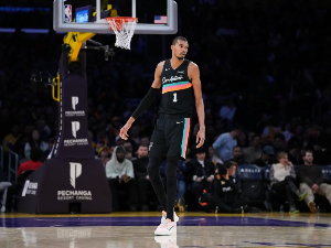 Лејкерси без Леброна и Луке немоћни против Сан Антонија