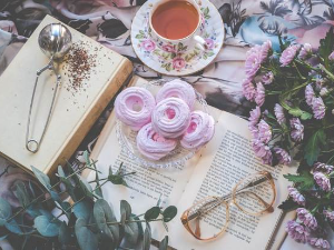 Мира Марћинов, Ан Сер