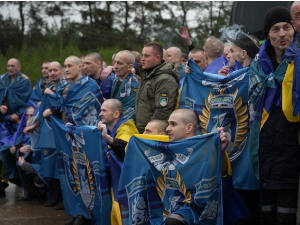 Кијев пристаје 