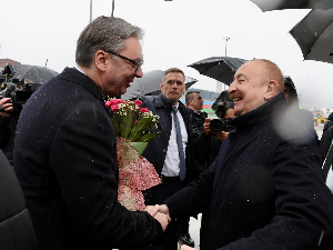 Свечани дочек председника Алијева испред Палате Србија