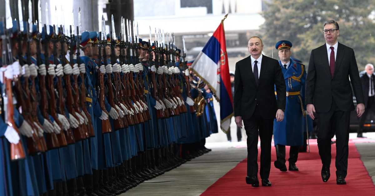 Свечани дочек председника Алијева испред Палате Србија