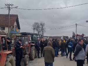 Састанак представника Владе и млекара у 13 часова